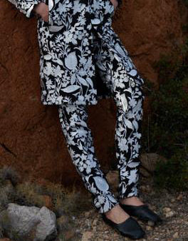 Wool high waist pencil pants with floral embroidery